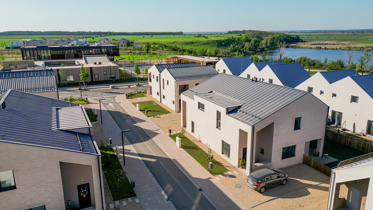 Aici a investit David Popovici! » Cum arată casele din ansamblul rezidențial și cât costă