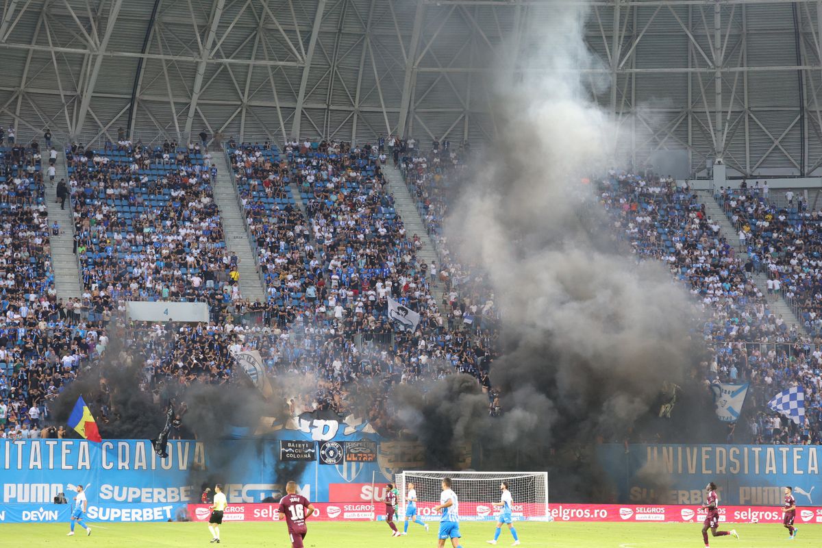 Au dat „foc” la peluză înainte de Craiova - Sarajevo