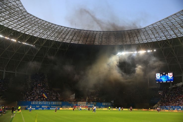 Ultrașii Universității Craiova, atmosferă fabuloasă la meciul cu Sarajevo. Foto: Andrei Crăițoiu (GSP.RO)