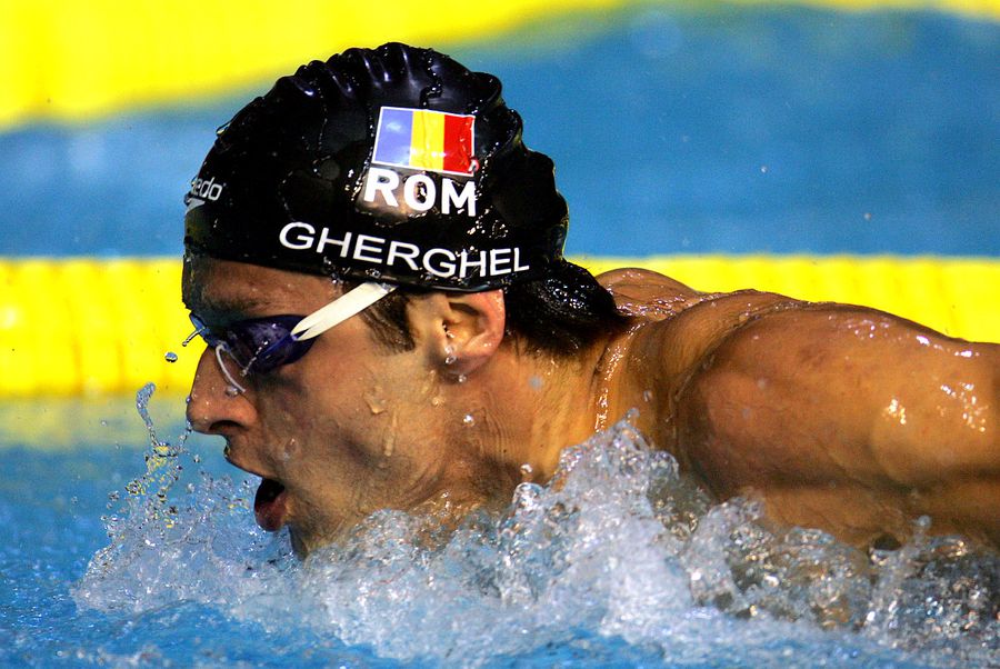 Ioan Gherghel, în acțiune în 2007 // foto: Guliver/gettyimages Fostul înotător român, medaliat mondial și european, le reproșează lui David Popovici și echipei lui: „Mai pune și umărul, nu doar vorba, la echipa națională!”