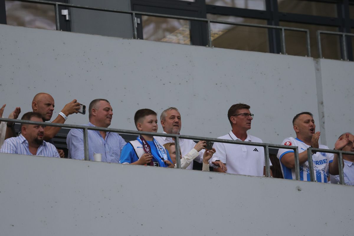 Atmosferă fabuloasă la Craiova - Sarajevo