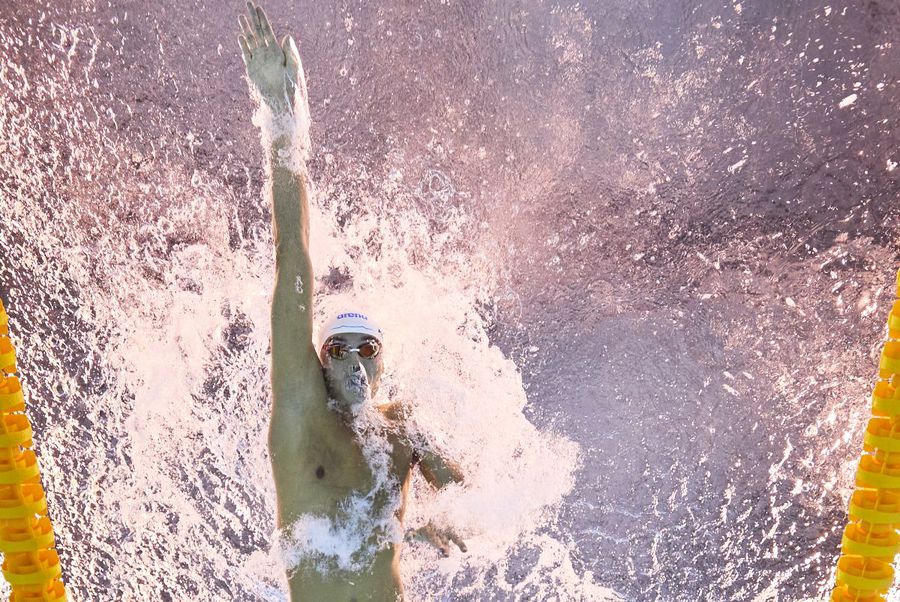 David Popovici în acțiune la Mondialele de la Singapore Foto: Guliver/GettyImages Aurul și frica