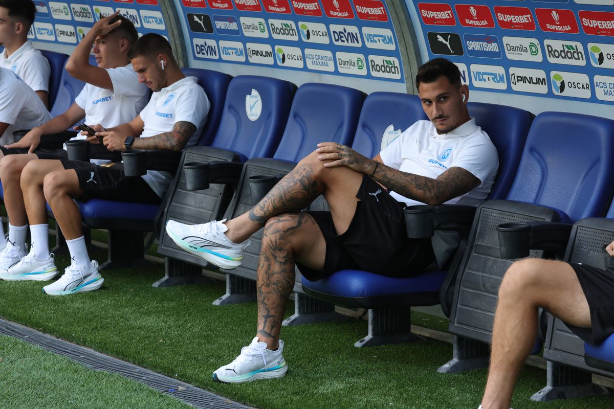 Imagini surprinse înainte de Craiova - FK Sarajevo: cum și-a mascat Cârțu operația + ce le-a uimit pe reprezentantele lui FK Sarajevo