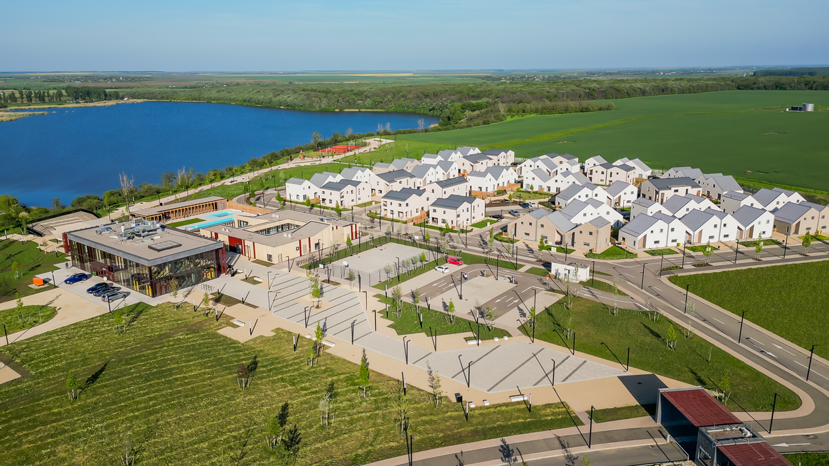 Aici a investit David Popovici! » Cum arată casele din ansamblul rezidențial și cât costă