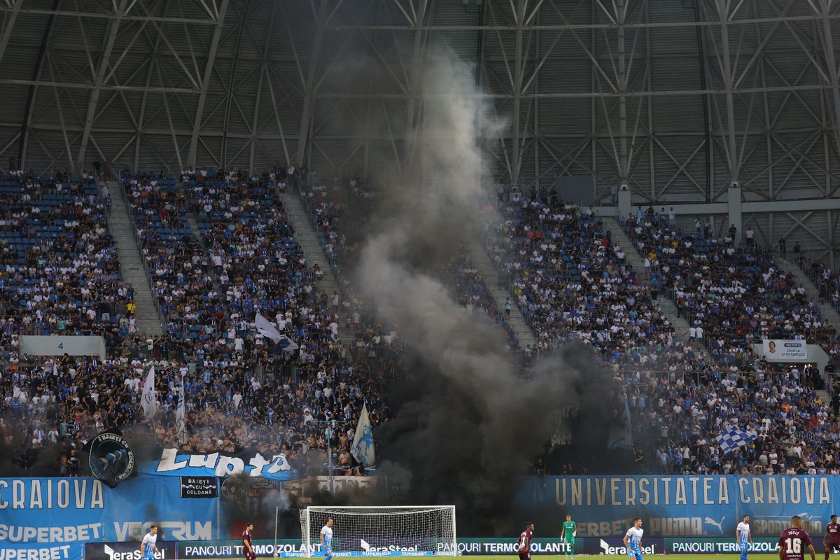 Au dat „foc” la peluză înainte de Craiova - Sarajevo