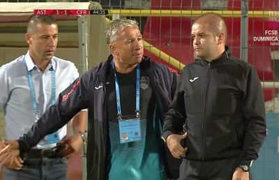 ASTRA - CFR CLUJ // FOTO Dan Petrescu, derapaj grosolan » L-a înjurat pe Sebastian Colțescu și a fost eliminat: „Du-te în p**a mea! Ce face jegul ăla?!”