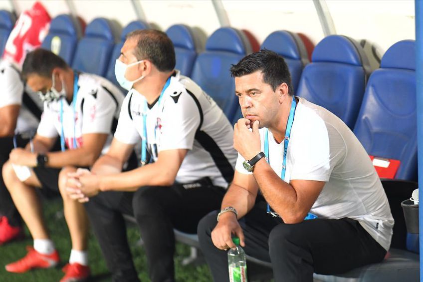 Cosmin Contra, antrenorul lui Dinamo, a oferit declarații după meciul pierdut contra Chindiei (0-1), primul pentru el de la revenirea în Ștefan cel Mare