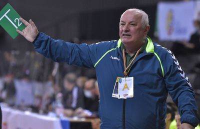 Prima reacție a lui Gheorghe Tadici, după ultimul derapaj grosolan la adresa jucătoarelor sale: „Mi-a murit sora”