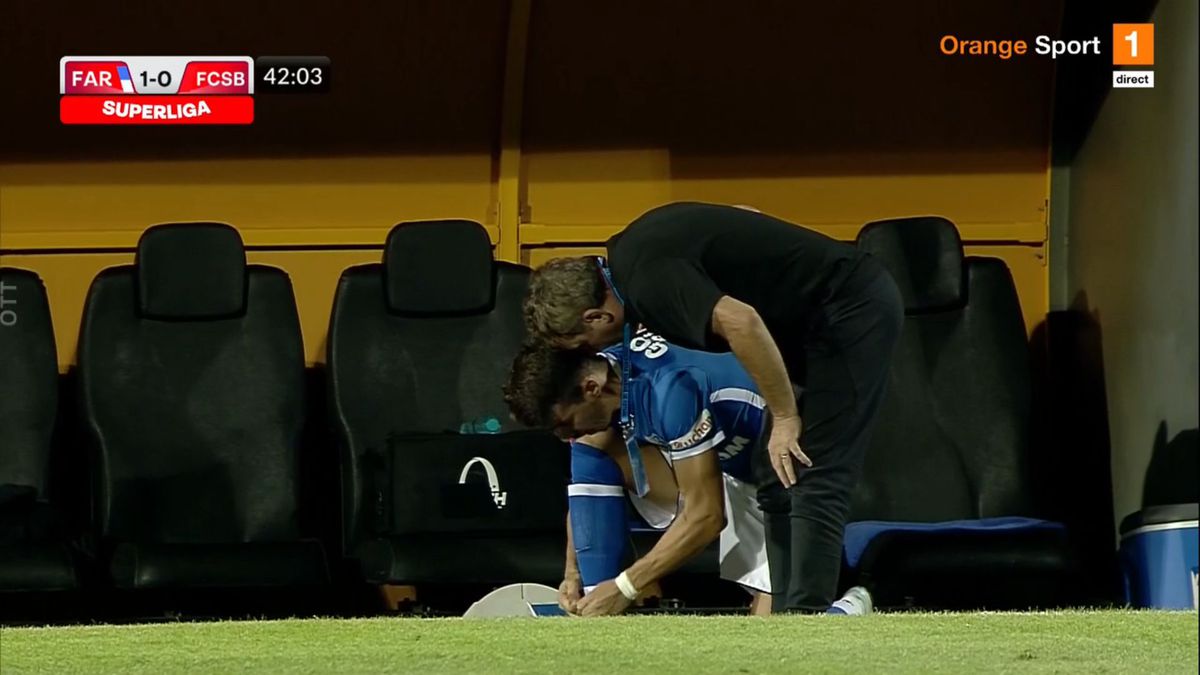 A urlat de durere! Accidentare urâtă în Farul - FCSB » A ieșit cu targa de pe teren și a izbucnit în lacrimi