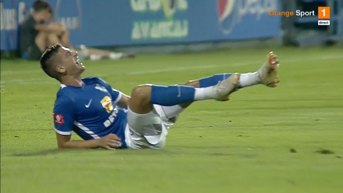 A urlat de durere! Accidentare urâtă în Farul - FCSB » A ieșit cu targa de pe teren și a izbucnit în lacrimi
