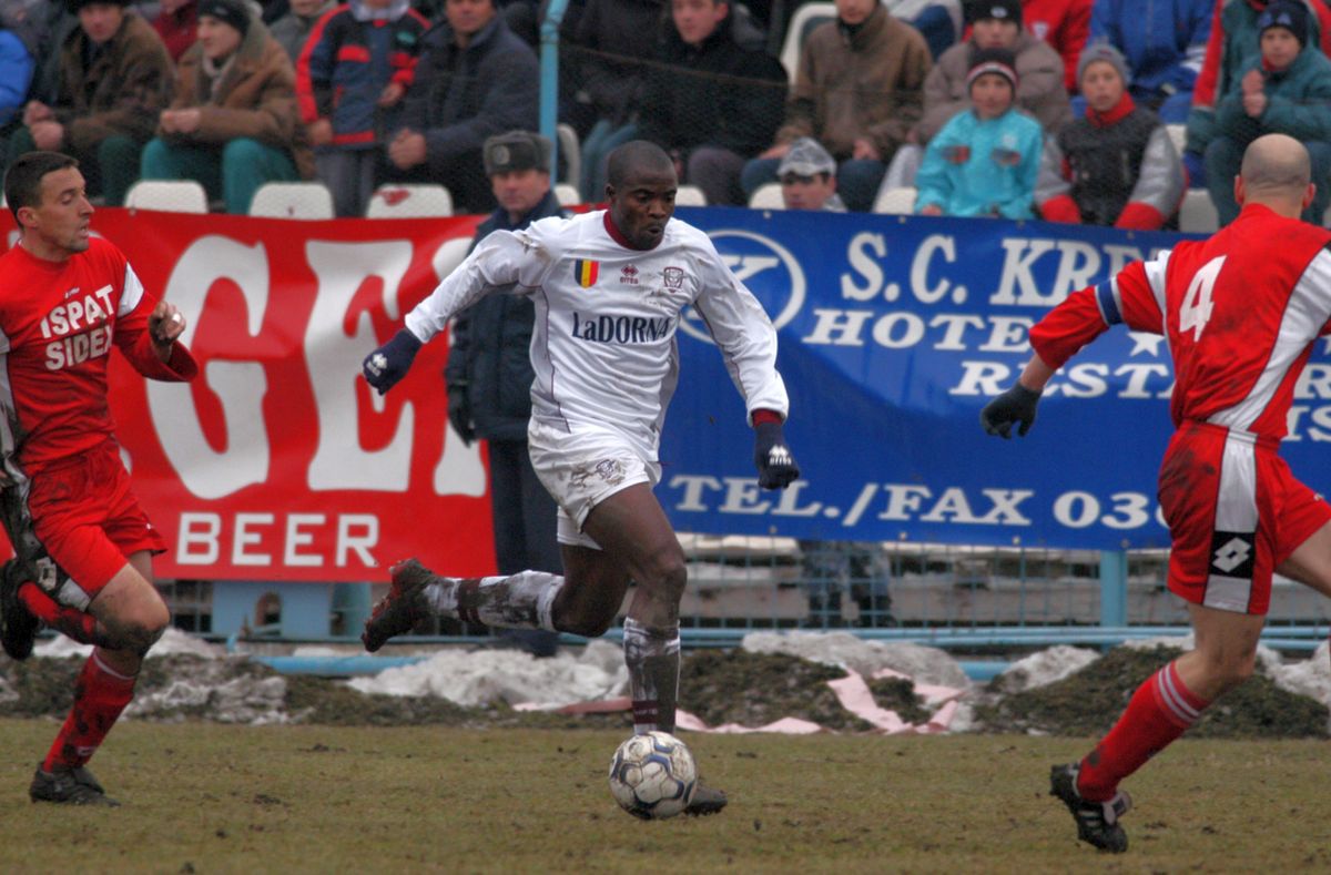 Henry Makinwa - nigerianul campion cu Rapid în 2003