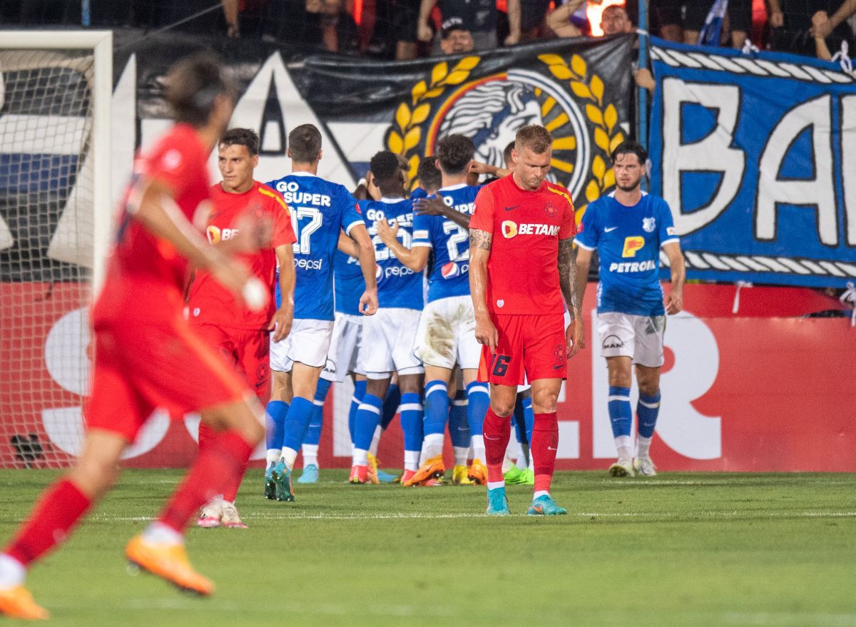 Hagi îngroapă și mai rău FCSB și revine pe primul loc în Liga 1! Clasare ȘOCANTĂ pentru echipa lui Dică după 8 etape