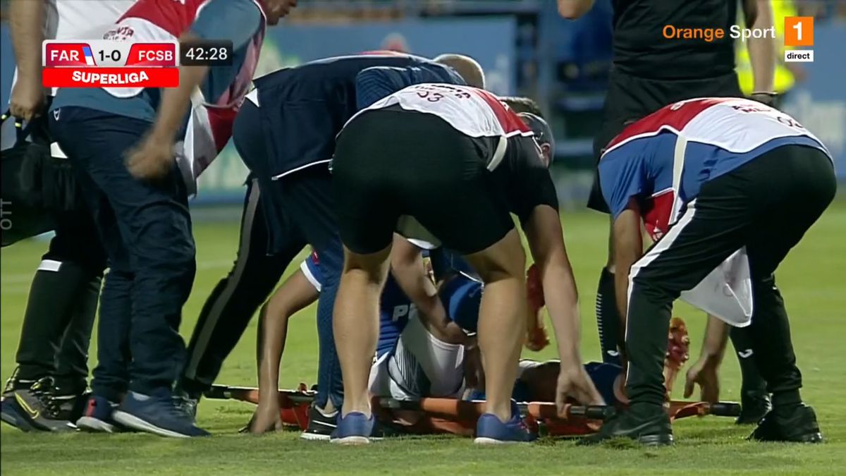 A urlat de durere! Accidentare urâtă în Farul - FCSB » A ieșit cu targa de pe teren și a izbucnit în lacrimi