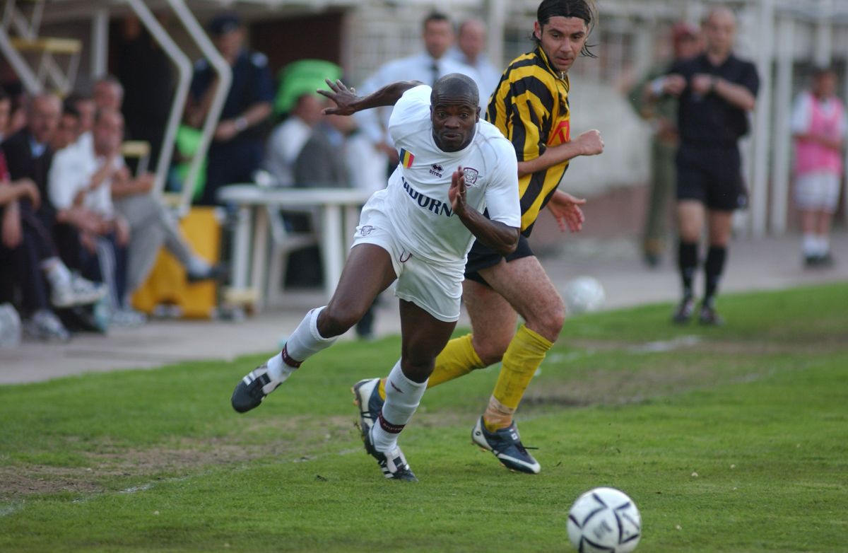 Henry Makinwa - nigerianul campion cu Rapid în 2003