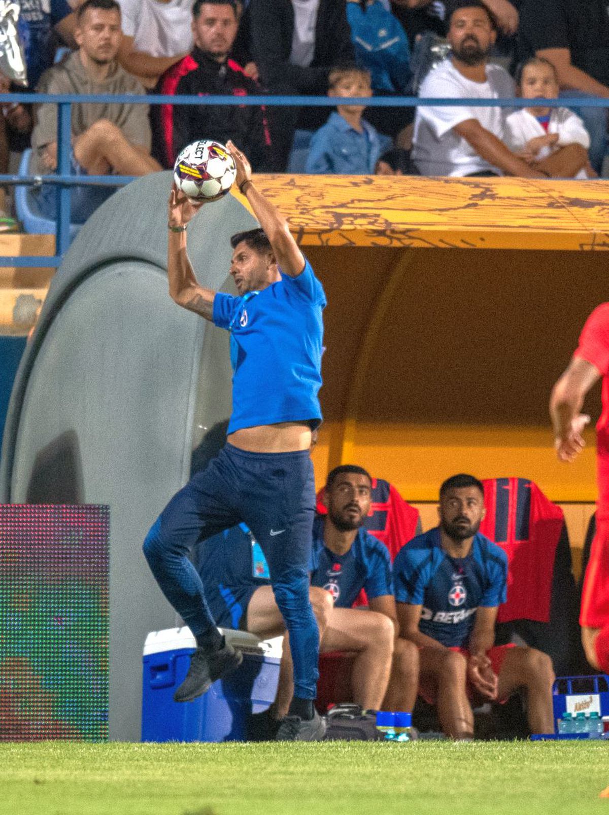 Dică își atacă jucătorii: „Ei nu înțeleg la ce echipă joacă! Nu-mi plac cei care se pitesc pe teren”