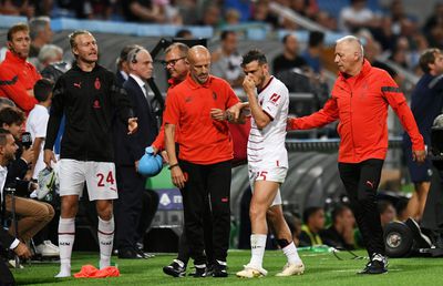 AC Milan suferă după remiza cu Sassuolo » Un apărător „cheie” s-a accidentat și va rata Derby della Madonnina