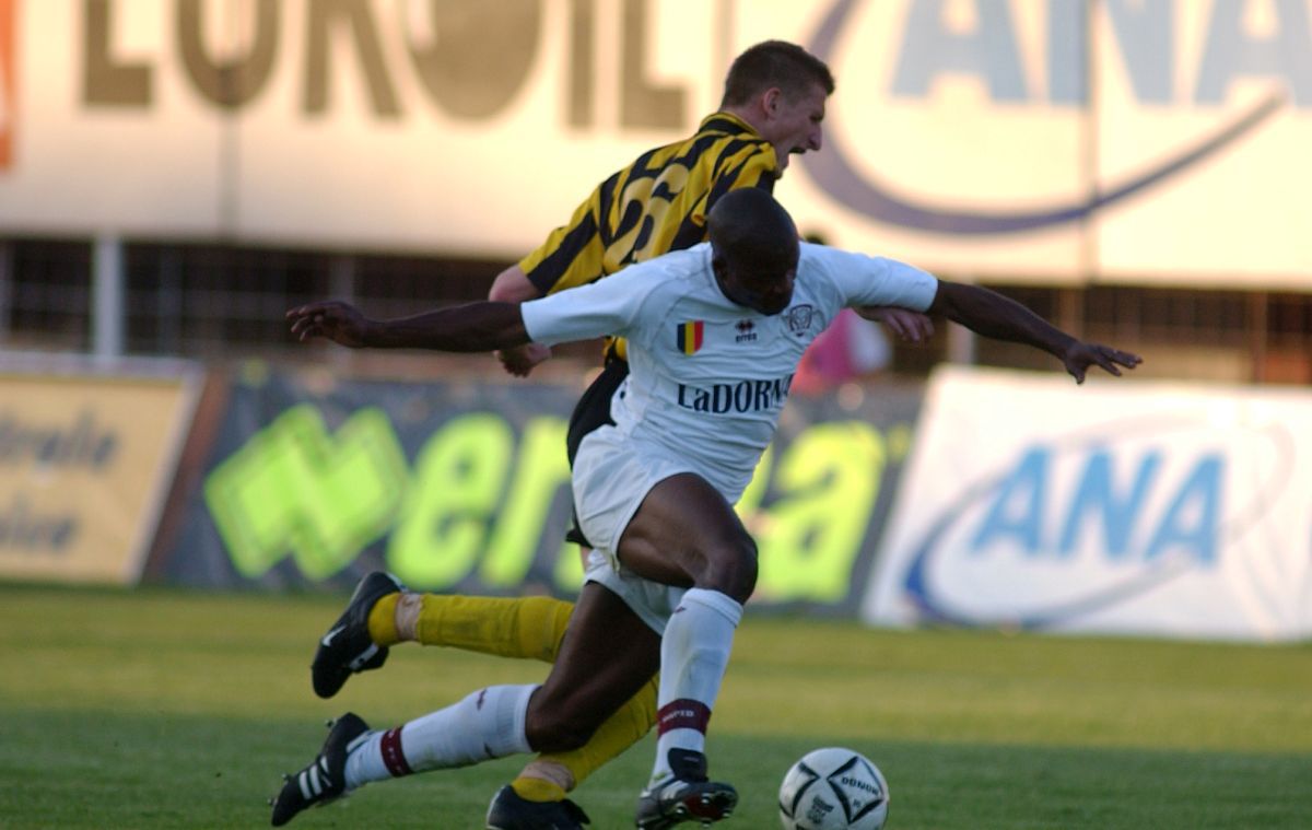 Henry Makinwa - nigerianul campion cu Rapid în 2003