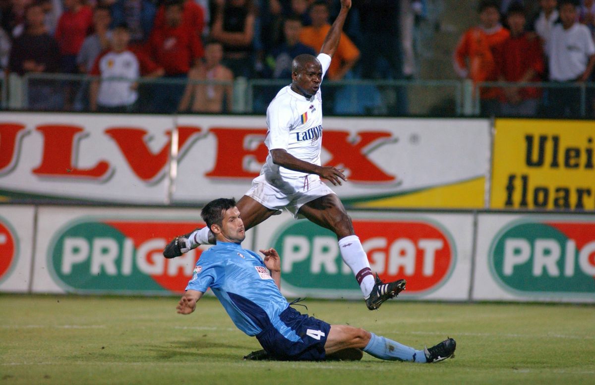 Henry Makinwa - nigerianul campion cu Rapid în 2003