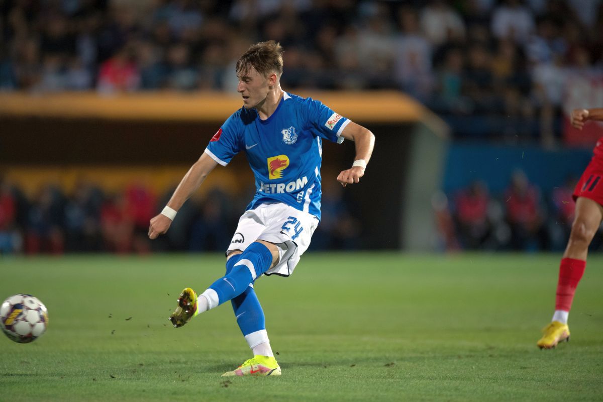 Doi jucători de la FCSB au luat nota 3 cu Farul! » Cât a primit Compagno la debut