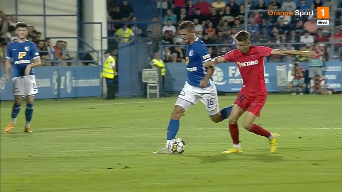 A urlat de durere! Accidentare urâtă în Farul - FCSB » A ieșit cu targa de pe teren și a izbucnit în lacrimi