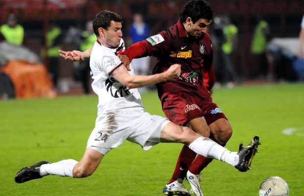 Mafia pariurilor a lovit la echipa unor români: „Nu ne băga să jucăm, apoi antrenorul a fost arestat pentru implicare în pariuri sportive!”