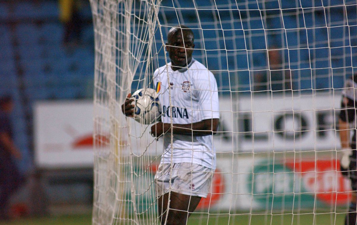 Henry Makinwa - nigerianul campion cu Rapid în 2003