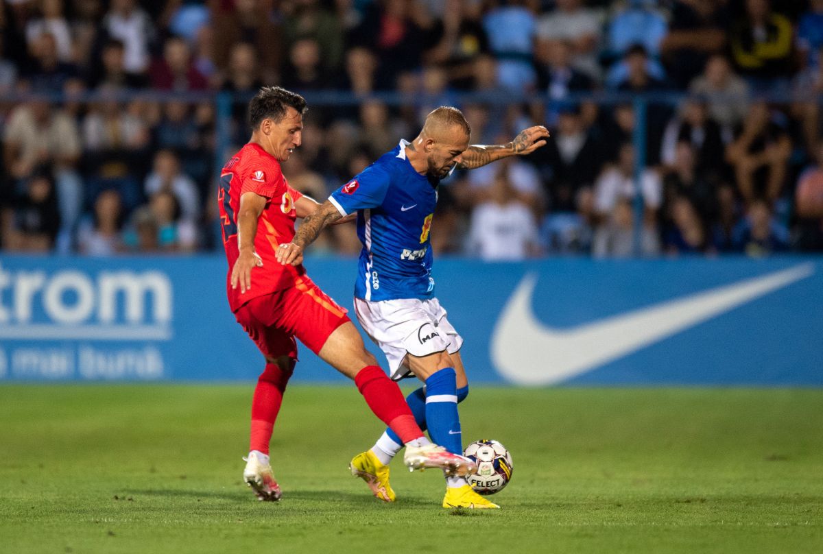 Doi jucători de la FCSB au luat nota 3 cu Farul! » Cât a primit Compagno la debut