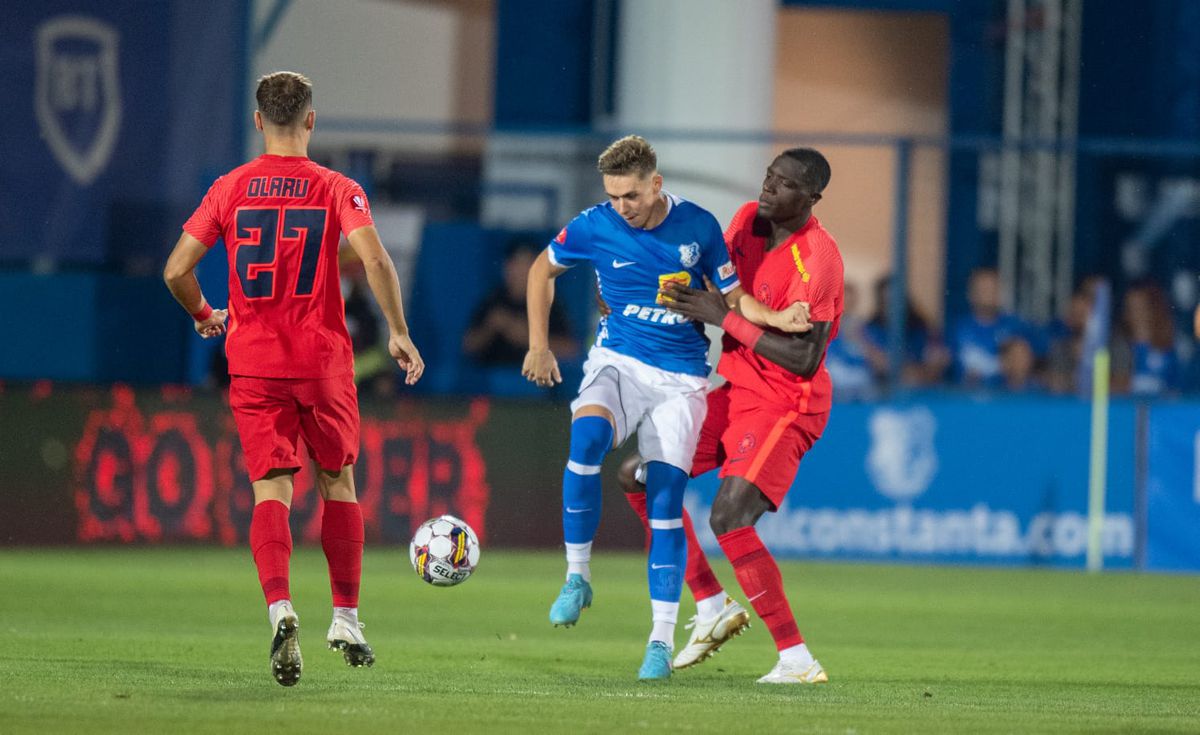 Doi jucători de la FCSB au luat nota 3 cu Farul! » Cât a primit Compagno la debut