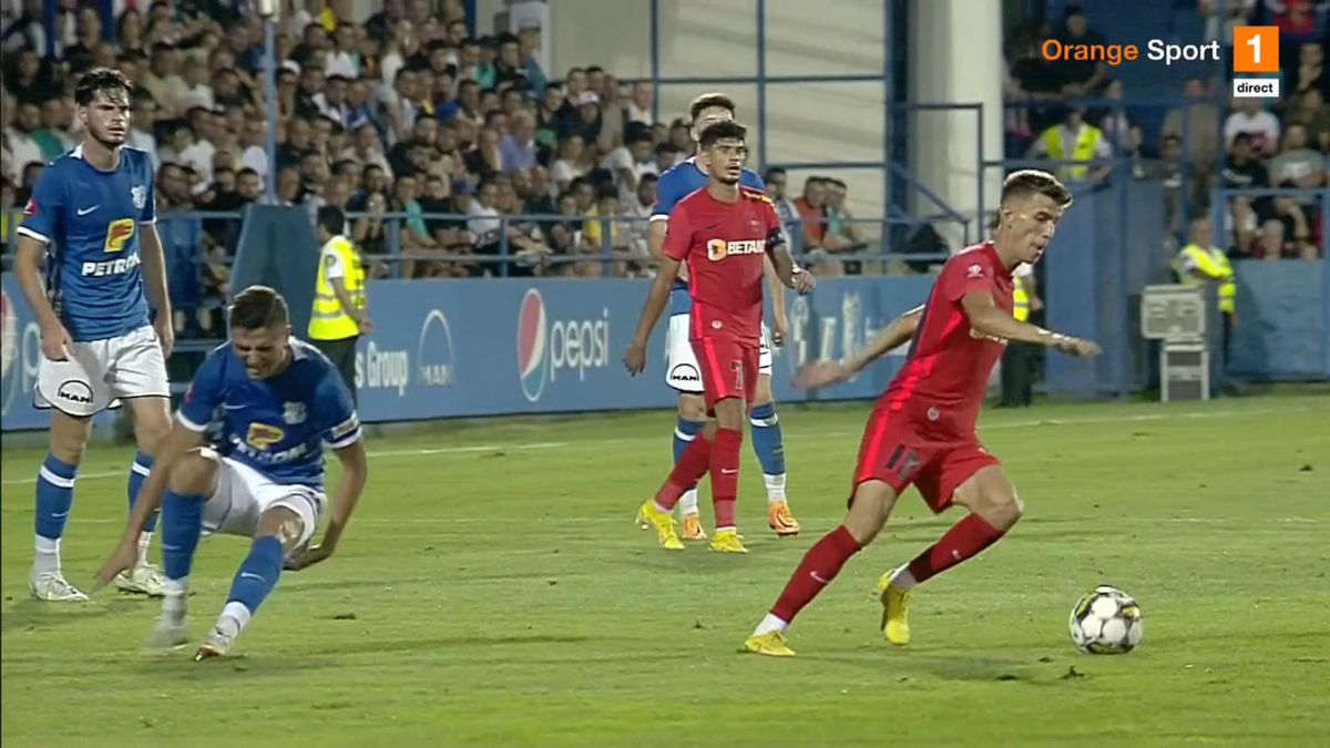 A urlat de durere! Accidentare urâtă în Farul - FCSB » A ieșit cu targa de pe teren și a izbucnit în lacrimi