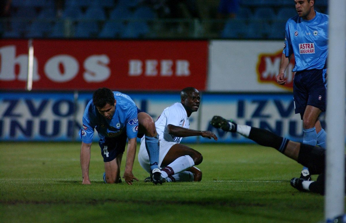 Henry Makinwa - nigerianul campion cu Rapid în 2003