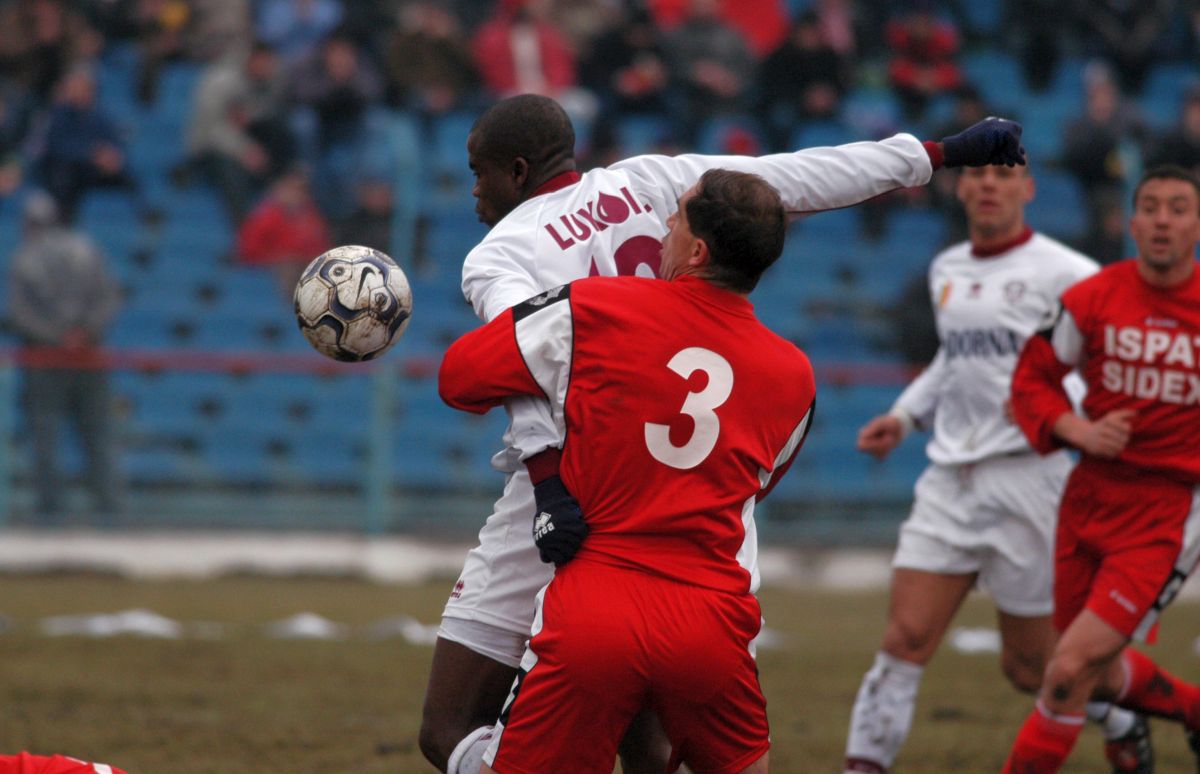 Henry Makinwa - nigerianul campion cu Rapid în 2003