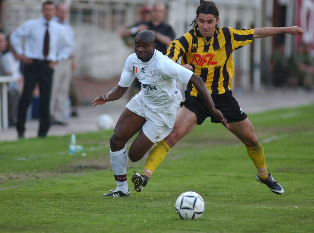 Henry Makinwa - nigerianul campion cu Rapid în 2003