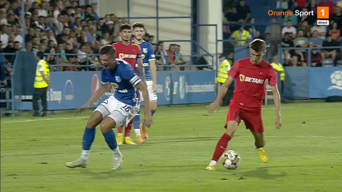 A urlat de durere! Accidentare urâtă în Farul - FCSB » A ieșit cu targa de pe teren și a izbucnit în lacrimi