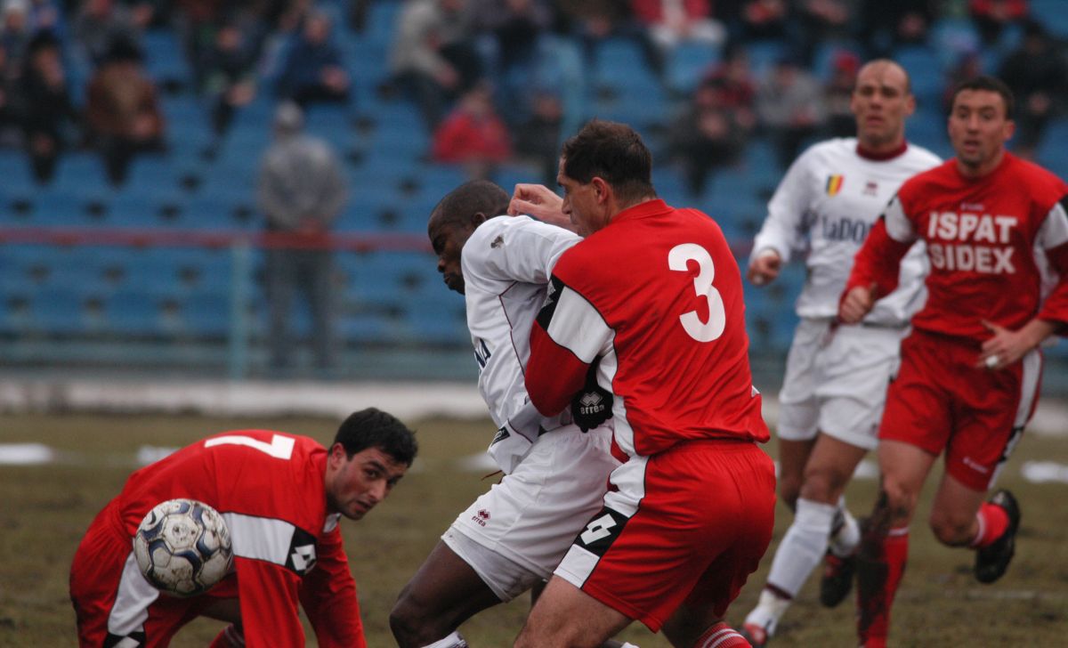 Mesajul nigerianului campion în Giulești în 2003: „Rapidule, haide că se poate să luați titlul!” + Ce îi transmite lui Copos și ce informație l-a șocat