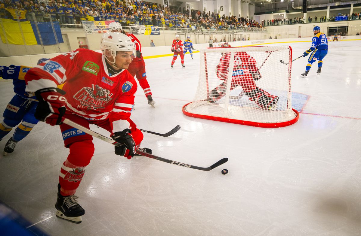 De necrezut! Patinoarul de 10 milioane € din București nu mai poate fi folosit, la nici 6 luni de la inaugurare: „S-a stricat suprafața!” » Replica primarului Băluță, după dezvăluirea GSP: „Fluctuații de curent”