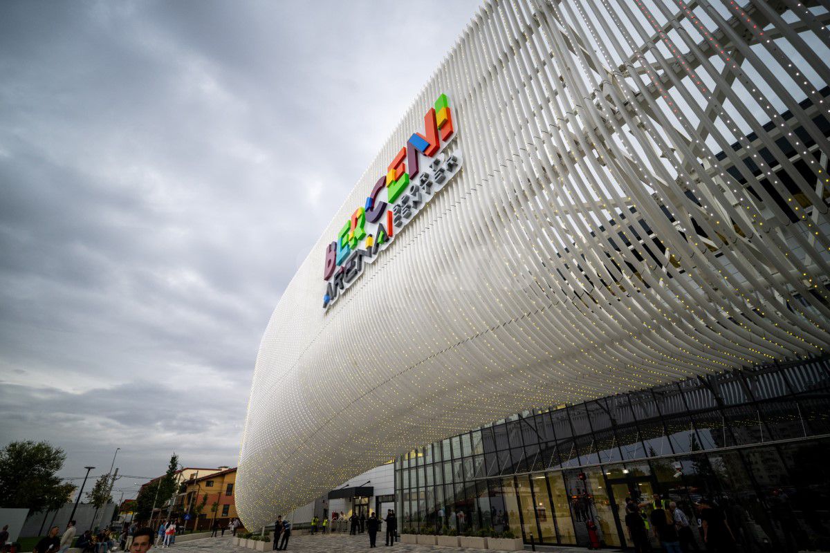 De necrezut! Patinoarul de 10 milioane € din București nu mai poate fi folosit, la nici 6 luni de la inaugurare: „S-a stricat suprafața!” » Replica primarului Băluță, după dezvăluirea GSP: „Fluctuații de curent”