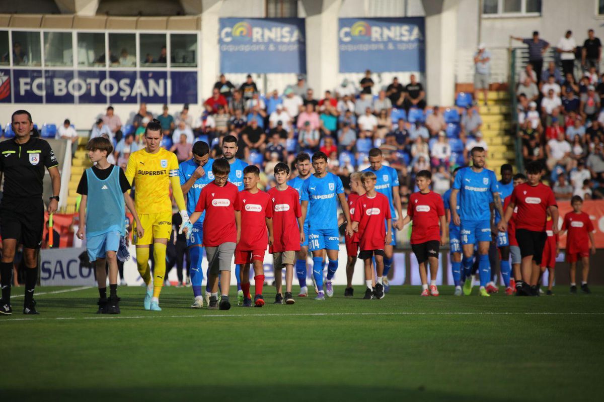 FC Botoșani - CS Universitatea Craiova: cele mai tari imagini ale partidei din Moldova