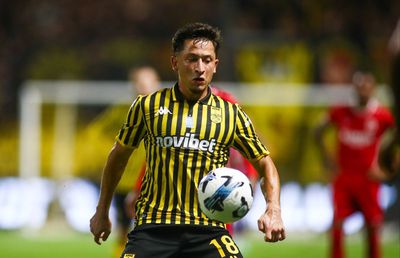 Moruțan s-a accidentat, fanii au declanșat un scandal uriaș la final: „Scoateți-vă tricourile!” » Fostul antrenor al Craiovei, băgat în ședință de președinte