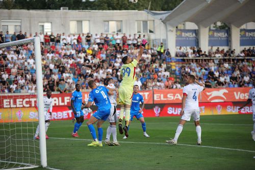 VIDEO EXCLUSIV După Dinamo și Rapid, încă un club de la vârful Superligii are DEFICIT de 4 milioane de euro