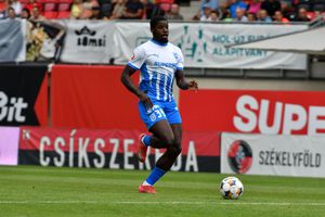 FC Botoșani - Universitatea Craiova » Două cartonașe galbene pentru gazde în 8 minute