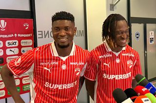 Marcatorii lui Dinamo și-au dat întâlnire la zona mixtă: „Eu sunt șeful în vestiar! Ascult Luis Gabriel”