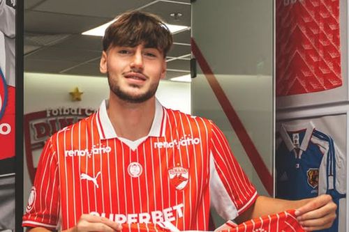 Adrian Mazilu a fost prezentat oficial la Dinamo! Ce număr va purta