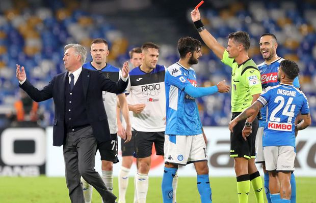 NAPOLI - ATALANTA 2-2 // VIDEO Scandal uriaș după meci: „Fără banii noștri, arbitrii ar fi curățat cartofi”