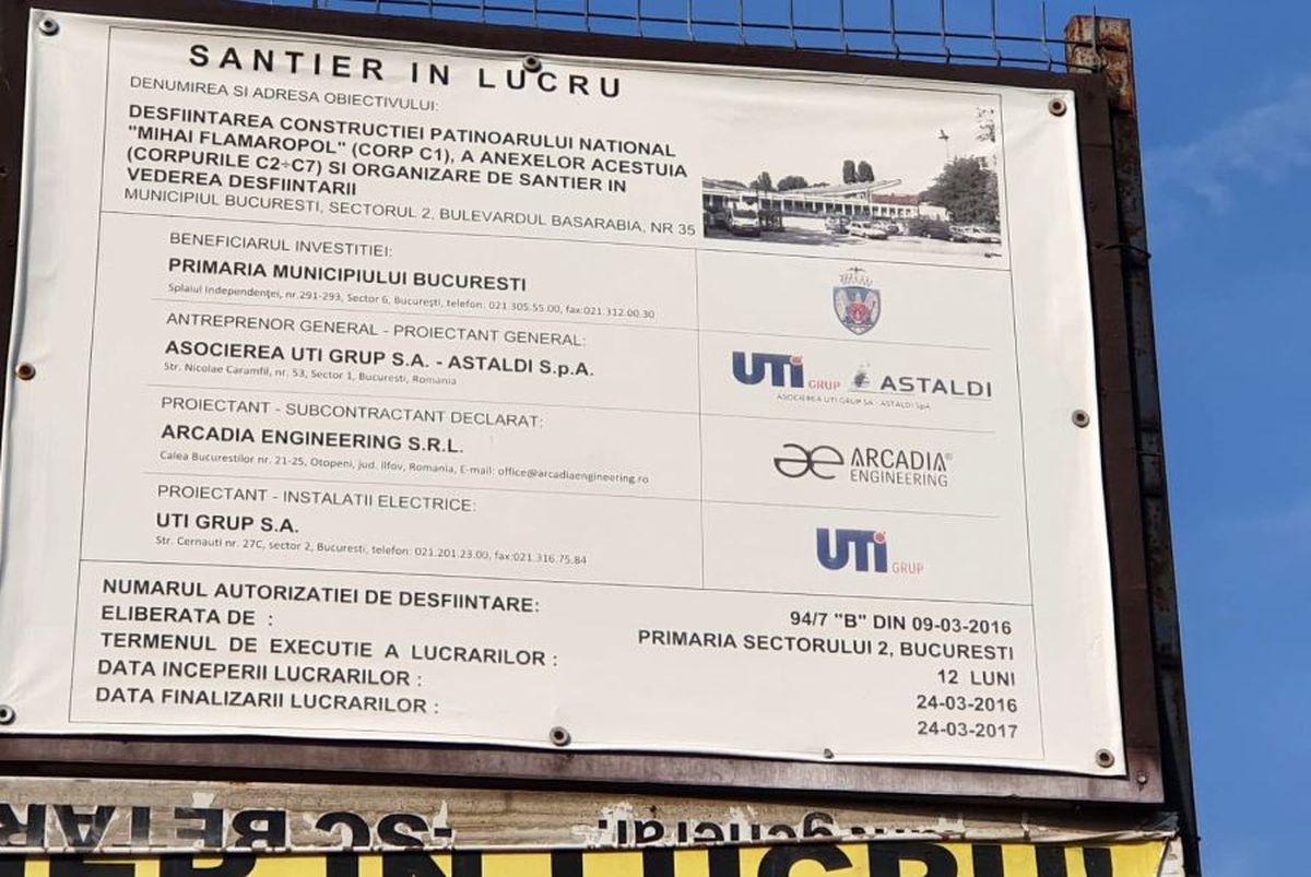 VIDEO+FOTO 7 ani pentru o treime din patinoar! Lucrările la „Mihai Flamaropol” se desfășoară cu frâna de mână trasă