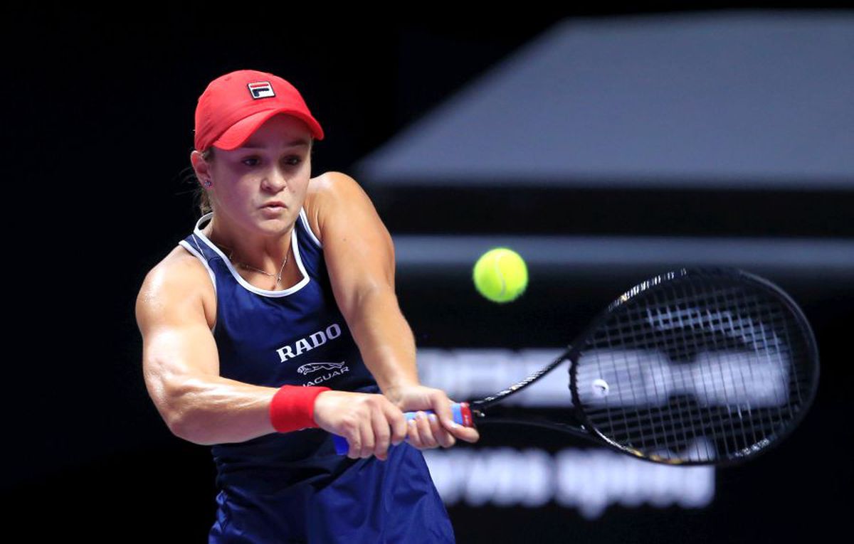 TURNEUL CAMPIOANELOR // VIDEO Ashleigh Barty și Belinda Bencic s-au calificat în semifinale la Turneul Campioanelor