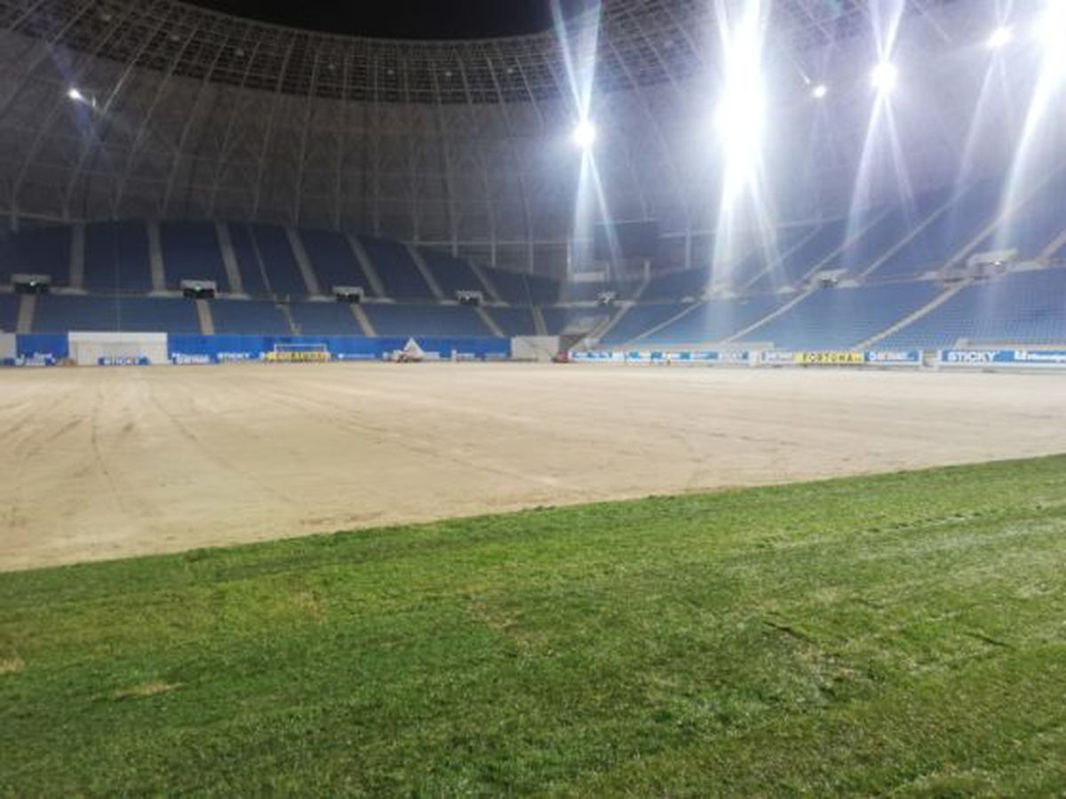 CS UNIVERSITATEA CRAIOVA // VIDEO + FOTO Iată cum arată noul gazon hibrid de 700.000 de euro de pe „Ion Oblemenco”
