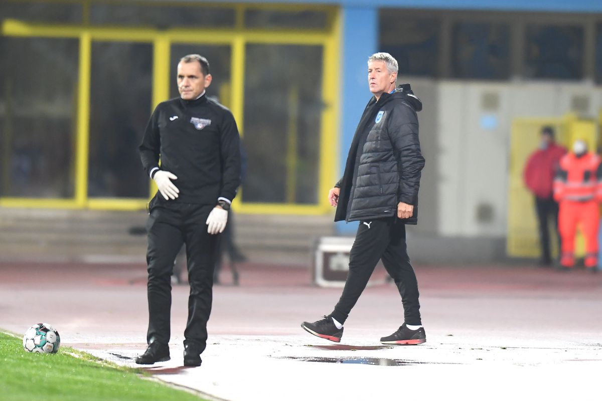 Penalty contestat de Craiova în meciul cu Hermannstadt! Marcel Bîrsan nu a stat pe gânduri