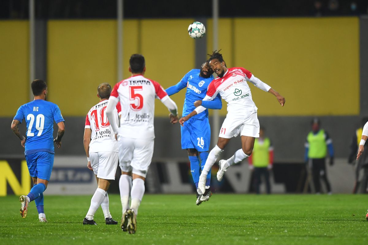 Hermannstadt - CS Universitatea Craiova 0-1 » VIDEO + FOTO Tremurară, dar au fost salvați de căpitan! Clasamentul în Liga 1