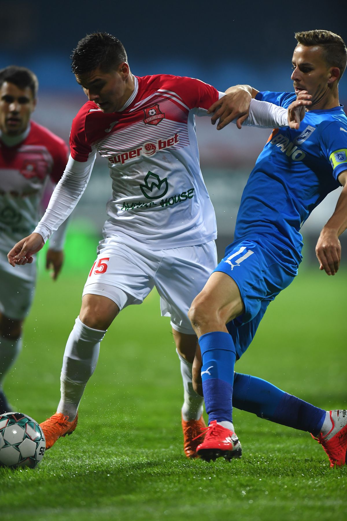 Penalty contestat de Craiova în meciul cu Hermannstadt! Marcel Bîrsan nu a stat pe gânduri