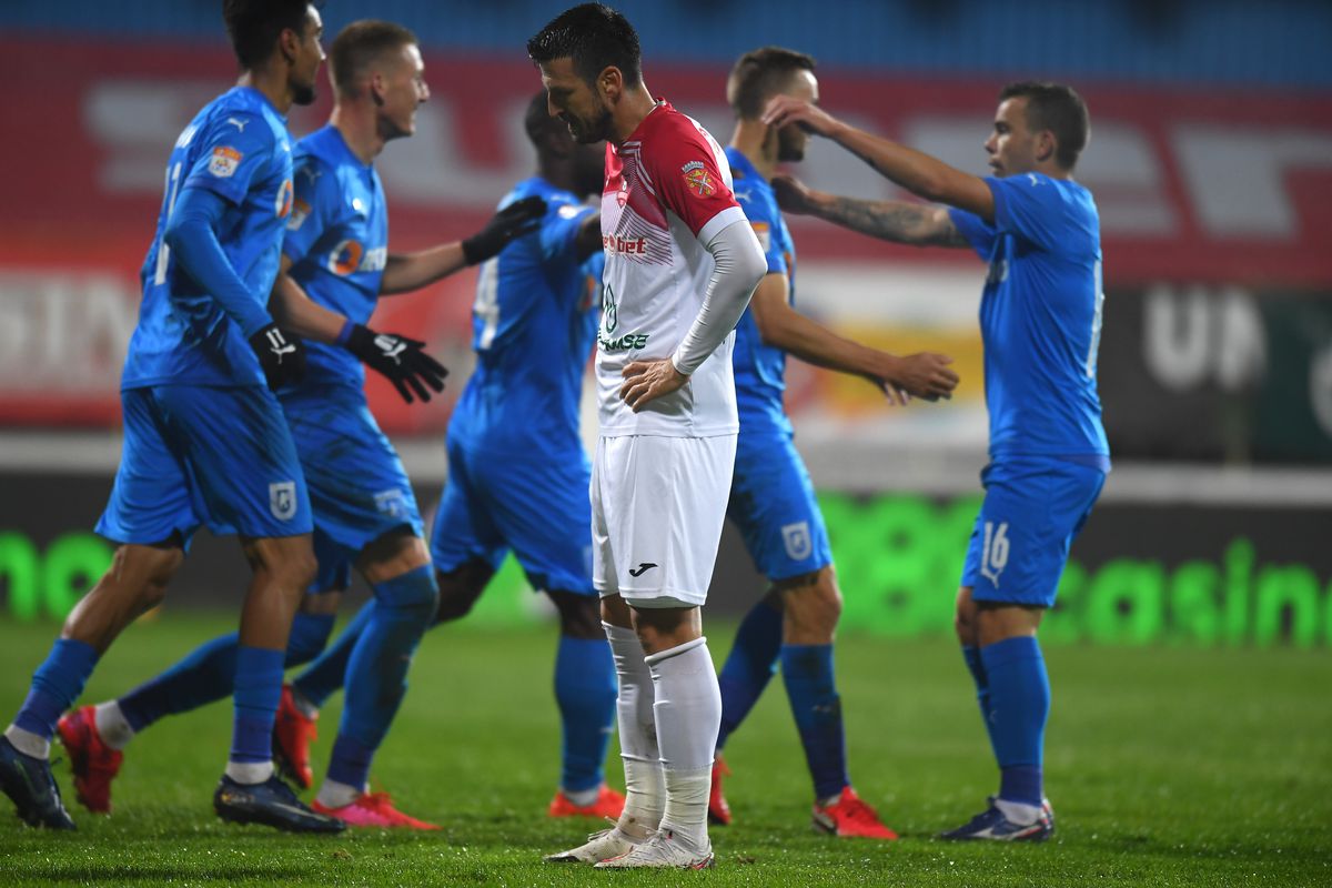 Penalty contestat de Craiova în meciul cu Hermannstadt! Marcel Bîrsan nu a stat pe gânduri